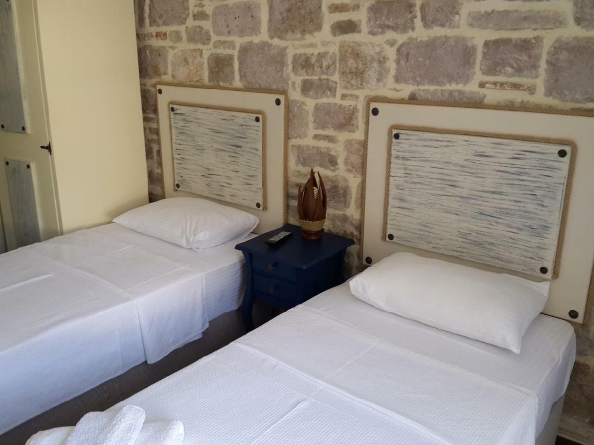 Gizemli Konak Ayvalı Exterior foto